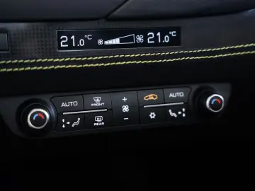 F8 Spider  Lift SOFORT Racing Daytona Alcantara