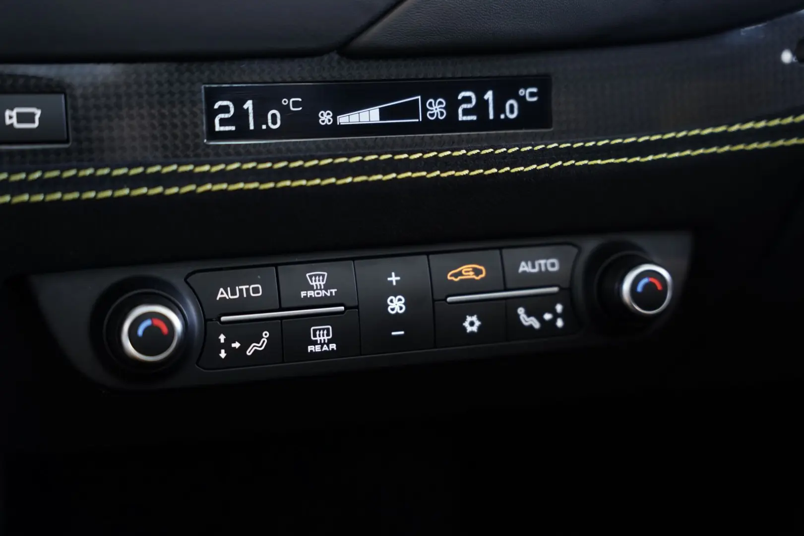 F8 Spider  Lift SOFORT Racing Daytona Alcantara