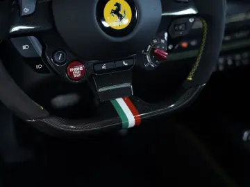 F8 Spider  Lift SOFORT Racing Daytona Alcantara