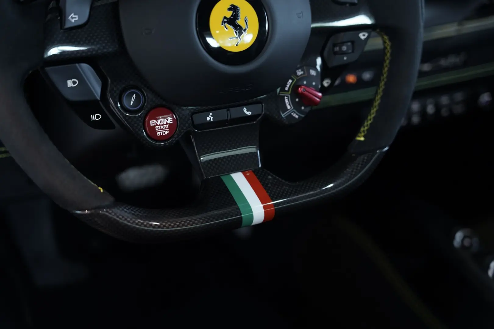 F8 Spider  Lift SOFORT Racing Daytona Alcantara