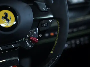 F8 Spider  Lift SOFORT Racing Daytona Alcantara