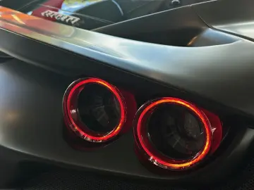 F8 Tributo Racing Lift Carbon Service neu Garant