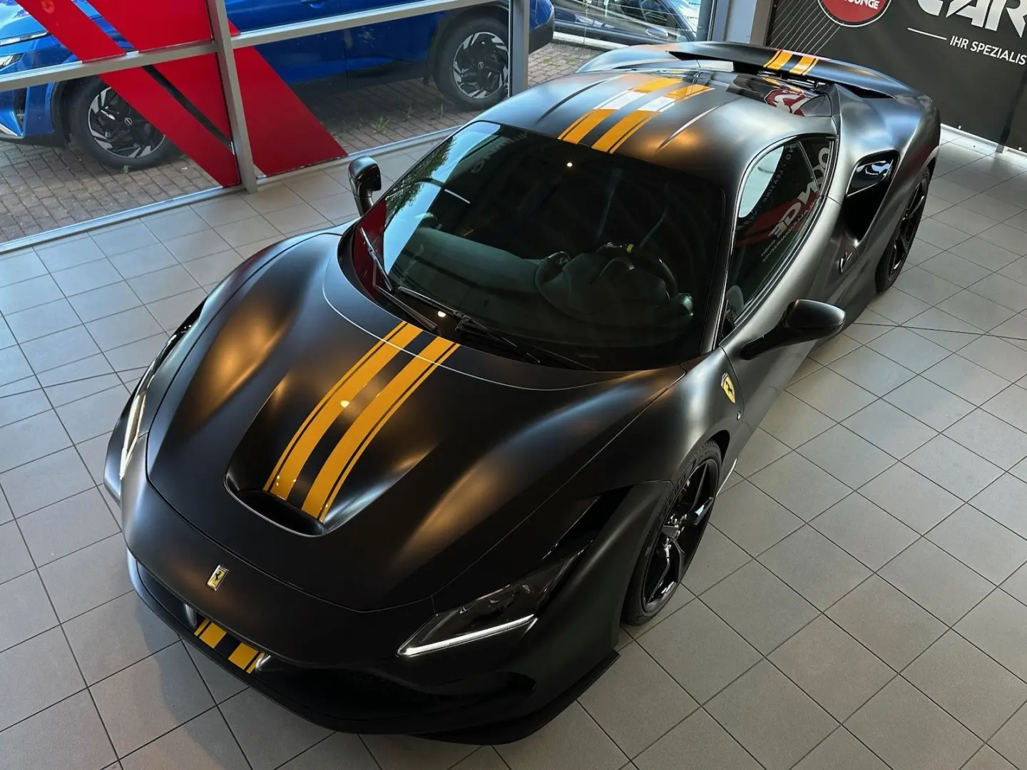 F8 Tributo Racing Lift Carbon Service neu Garant