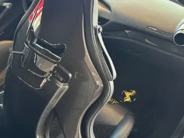 F8 Tributo Racing Lift Carbon Service neu Garant