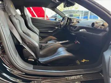 F8 Tributo Racing Lift Carbon Service neu Garant