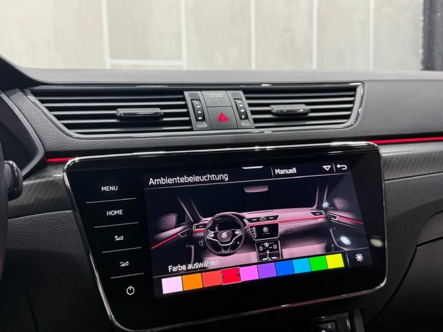 Superb 2.0 TDi Limousine Sportline Navi Leder Ma