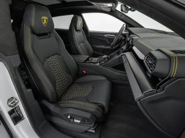 Lamborghini Urus S