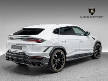Lamborghini Urus S
