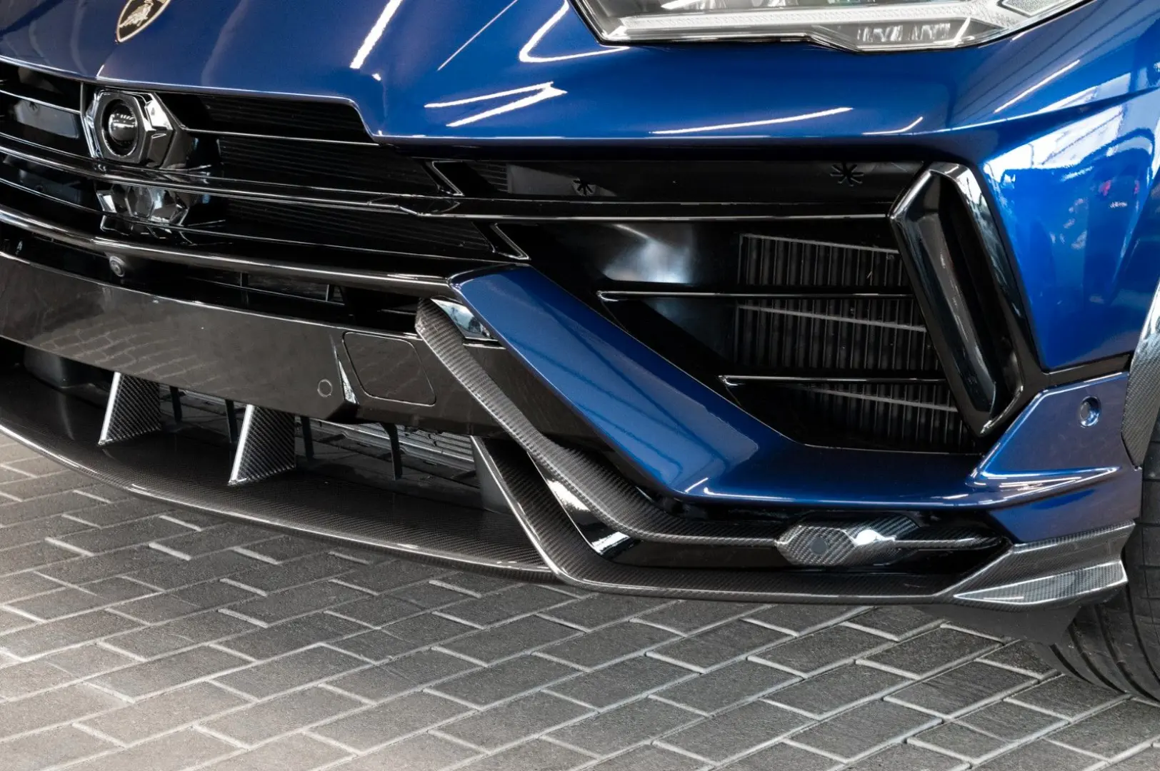 Lamborghini Urus Performante FULL CARBON AKRAPOVIC B&O