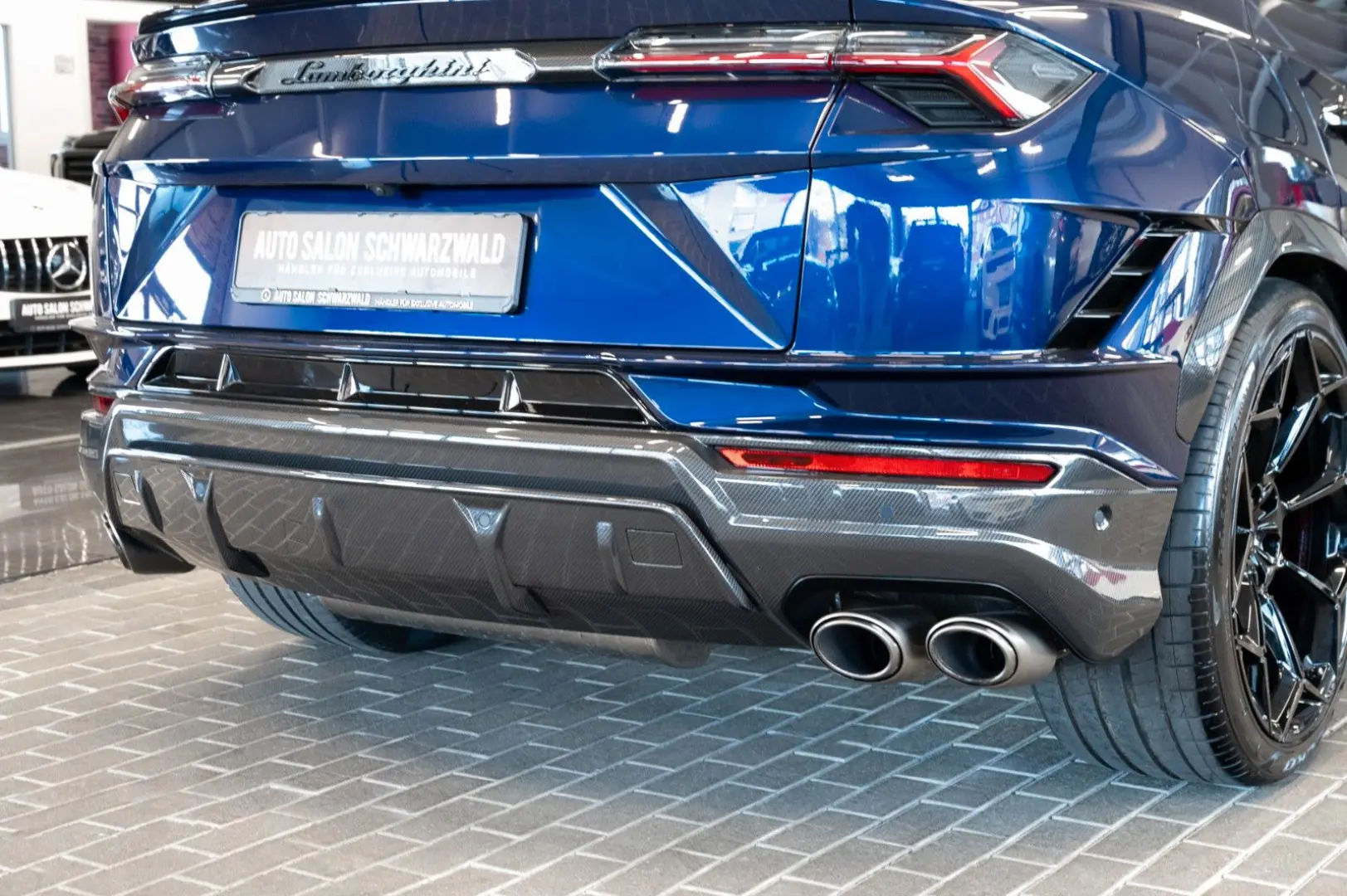 Lamborghini Urus Performante FULL CARBON AKRAPOVIC B&O