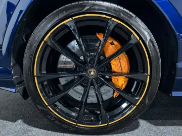 Lamborghini Urus S   Panorama   Carbon