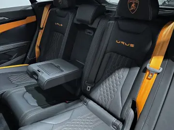 Lamborghini Urus S   Panorama   Carbon