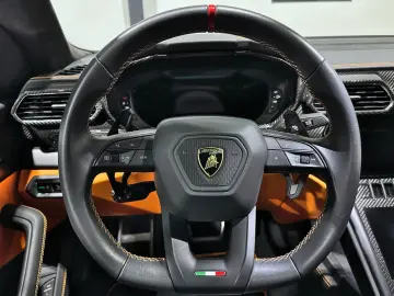 Lamborghini Urus S   Panorama   Carbon