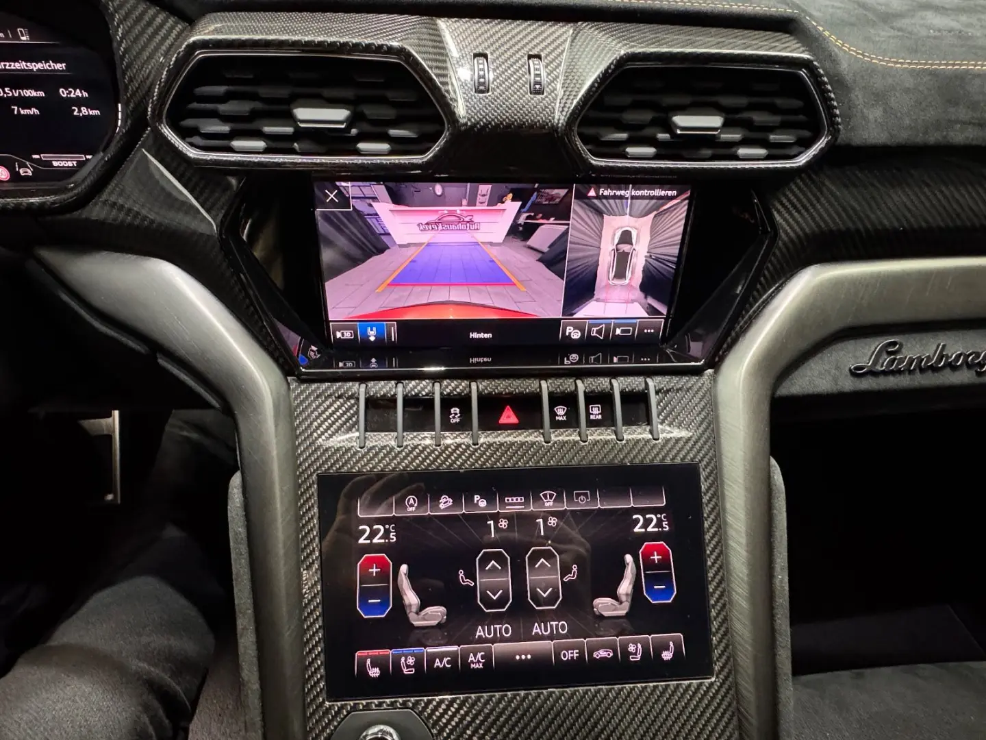 Urus Performante FULL-CARBON AKRAPOVIC MASSAGE