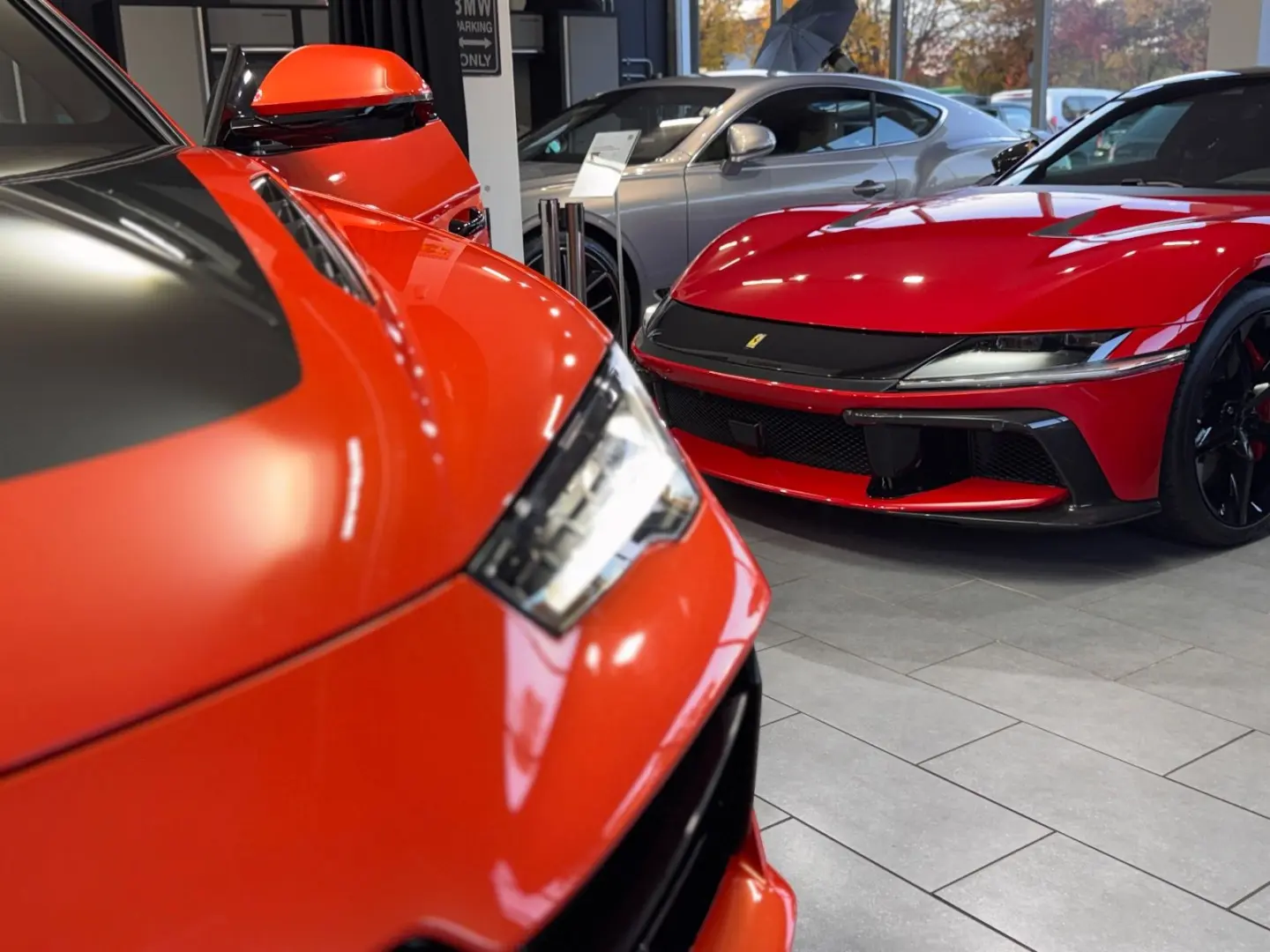 Urus Performante FULL-CARBON AKRAPOVIC MASSAGE