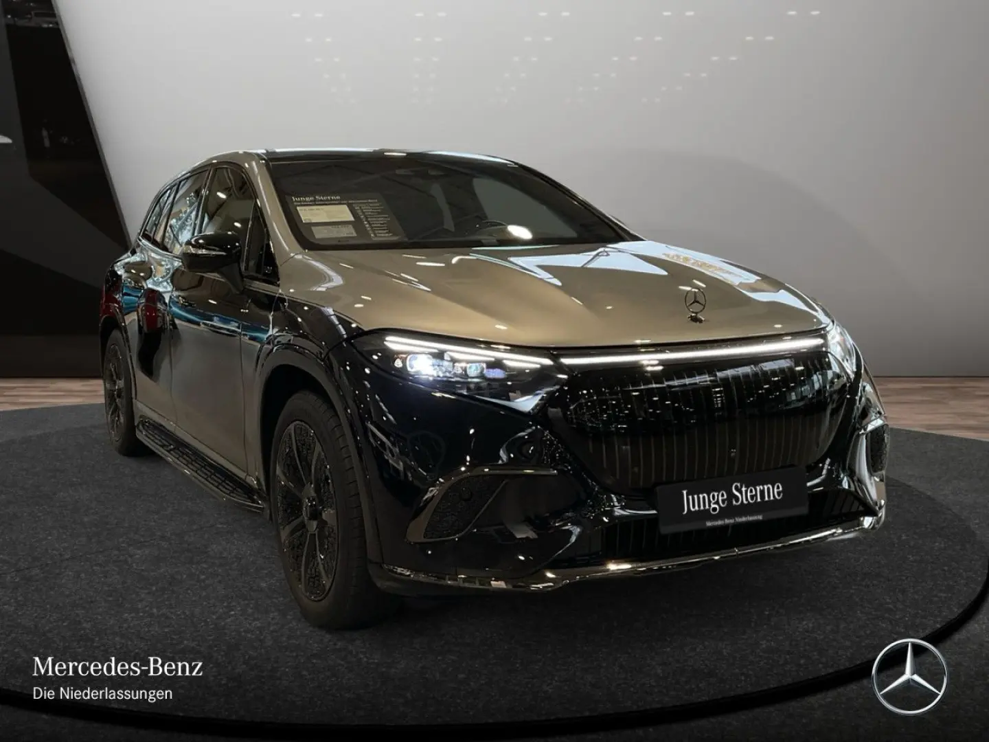 Mercedes Benz EQS 680 SUV Maybach