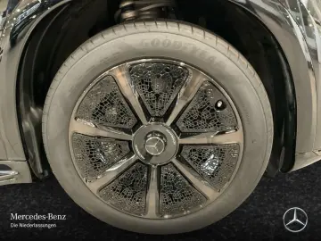 Mercedes Benz EQS 680 SUV Maybach