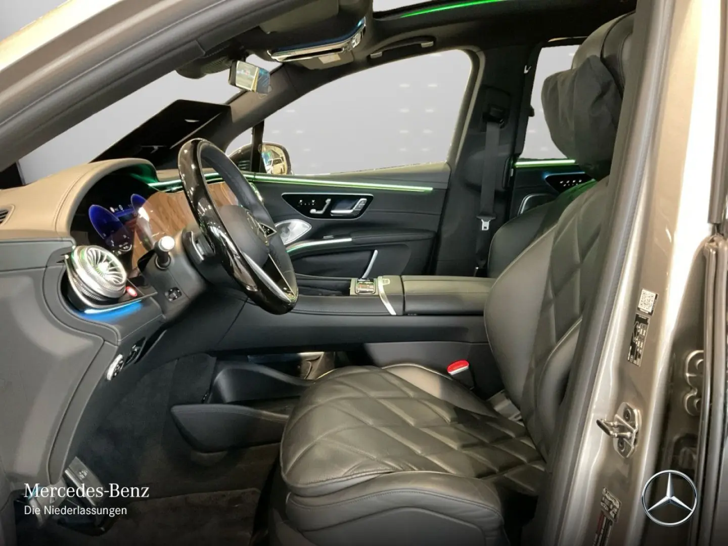 Mercedes Benz EQS 680 SUV Maybach