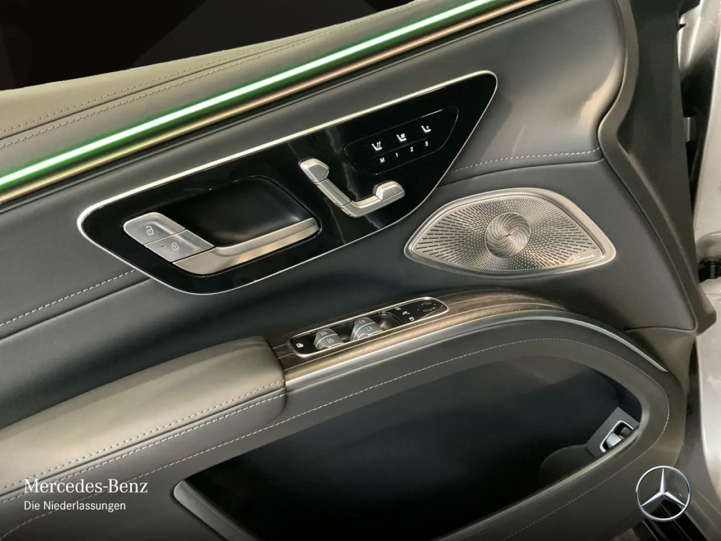 Mercedes Benz EQS 680 SUV Maybach