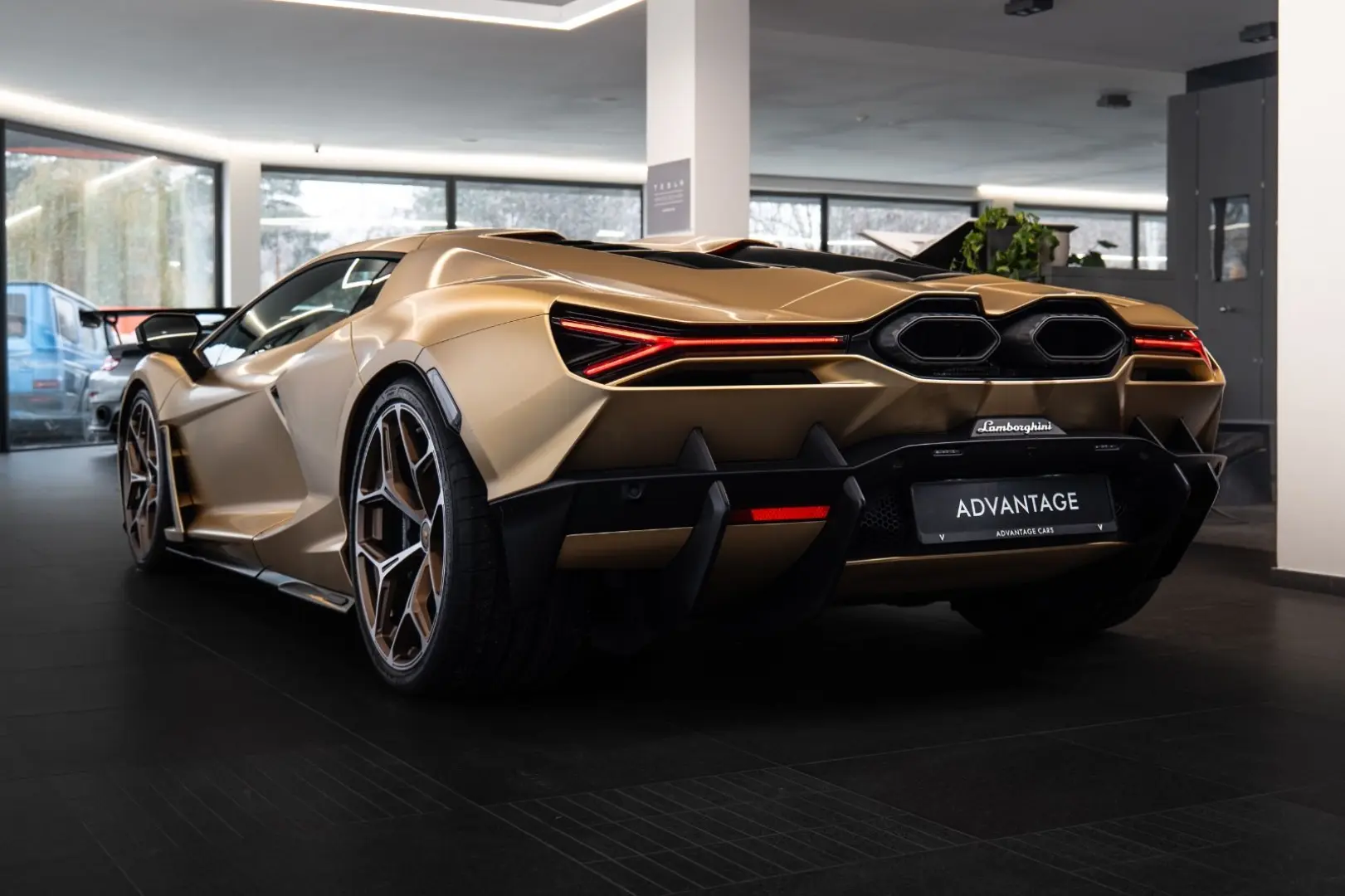 Revuelto 6.5 V12 HPEV Lift Oro Elios Full PPF