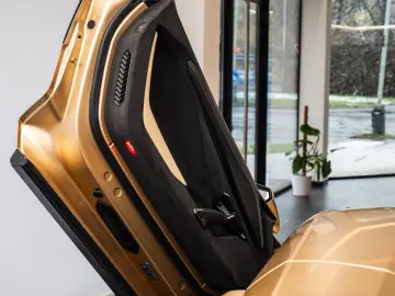 Revuelto 6.5 V12 HPEV Lift Oro Elios Full PPF