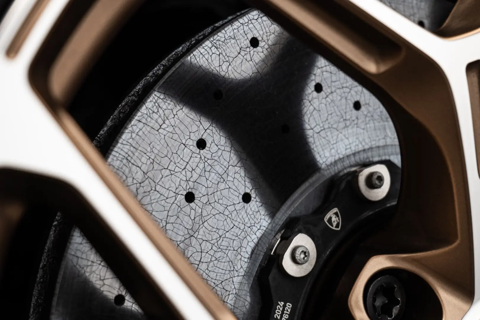 Revuelto 6.5 V12 HPEV Lift Oro Elios Full PPF