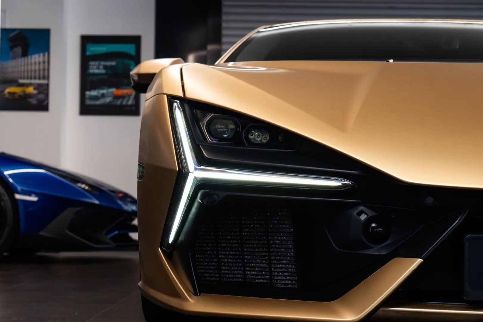 Revuelto 6.5 V12 HPEV Lift Oro Elios Full PPF