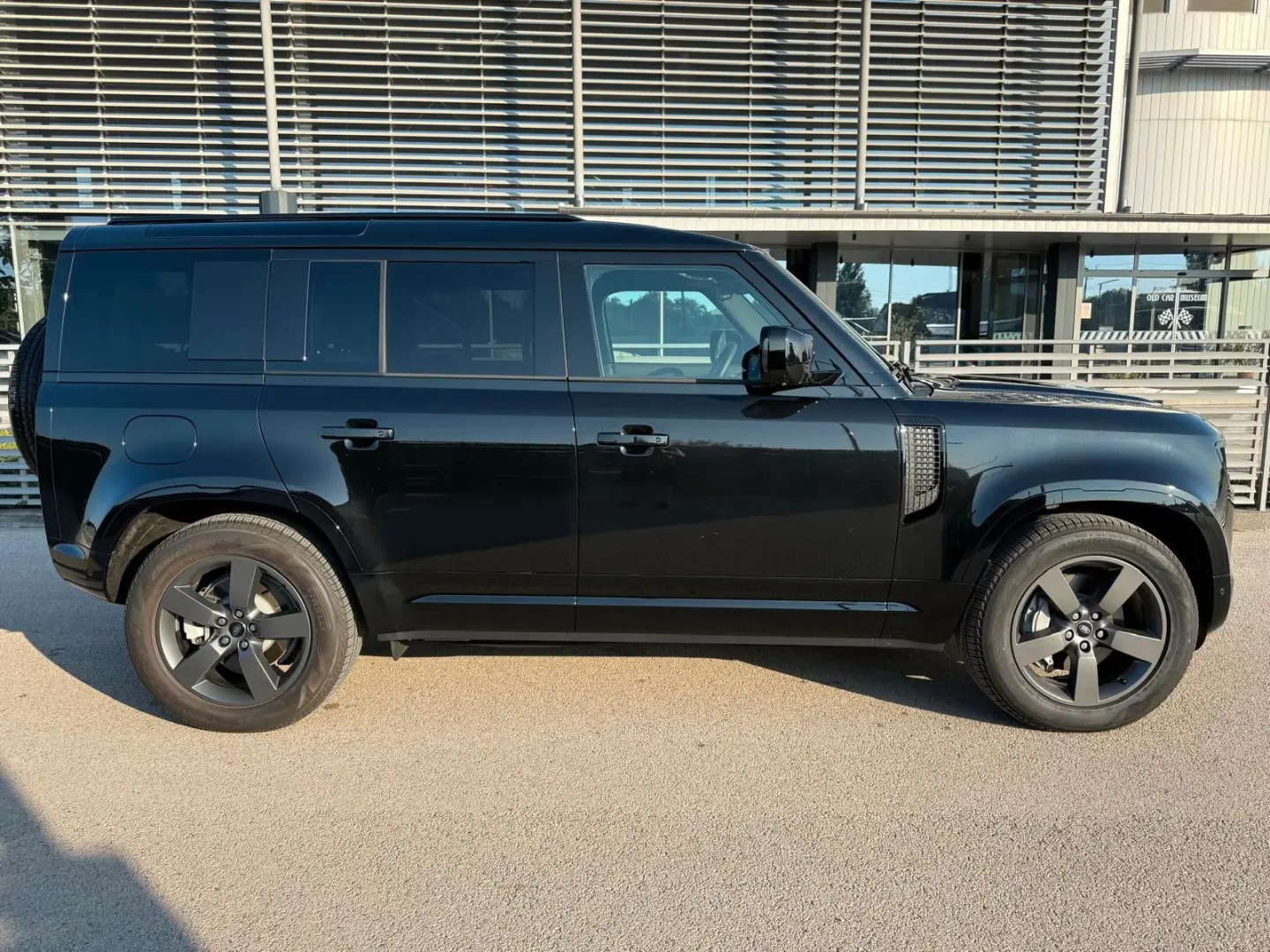 Defender 110 X-Dynamic HSE My25