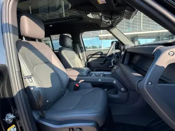 Defender 110 X-Dynamic HSE My25