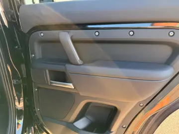 Defender 110 X-Dynamic HSE My25