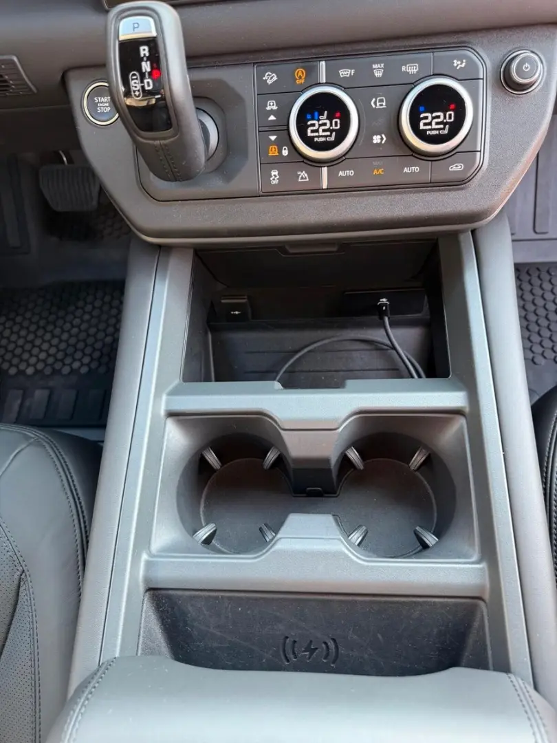 Defender 110 X-Dynamic HSE My25