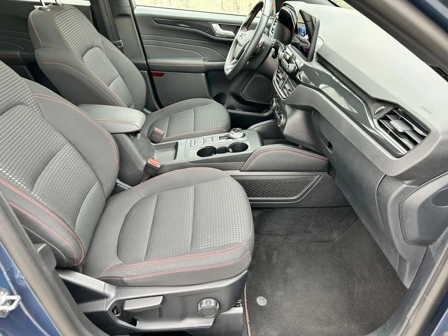 Ford Kuga Eco -Blue ST-LINE 4X4