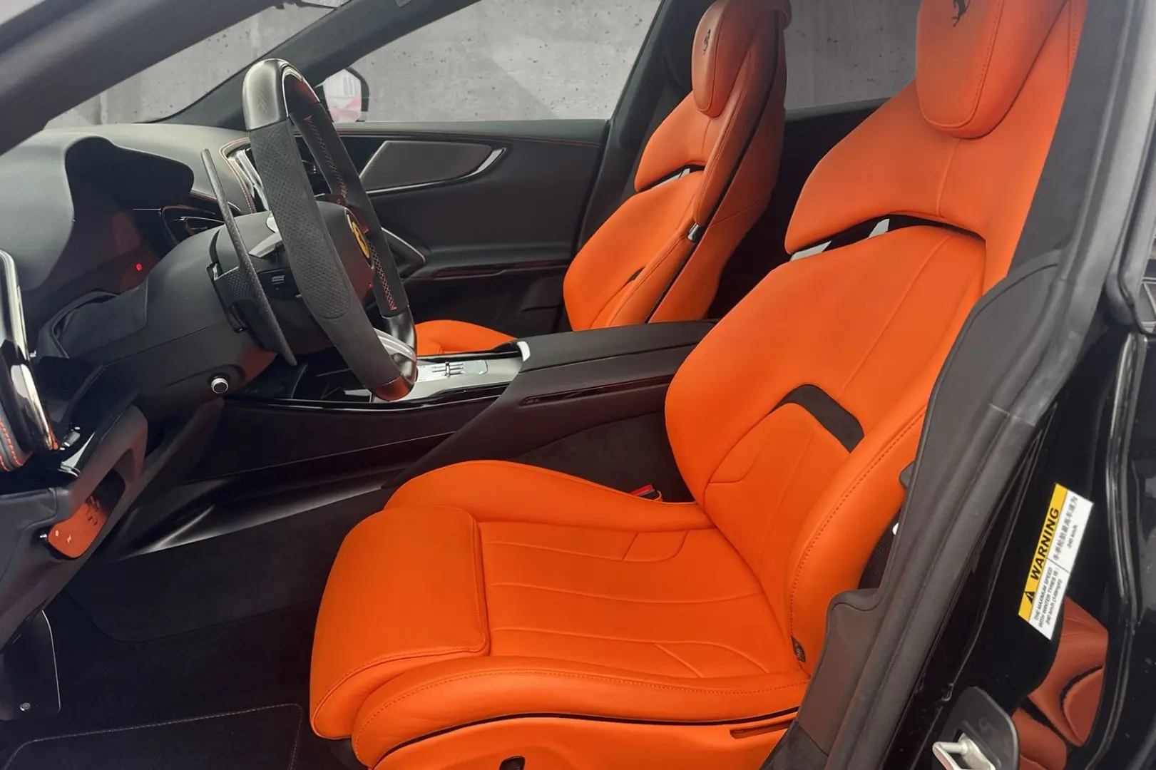 Purosangue Painted shields JBL LED Leder Orange