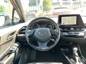 Toyota C-HR 1.8 Hybrid Automatik