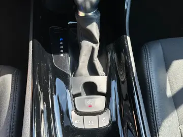 Toyota C-HR 1.8 Hybrid Automatik