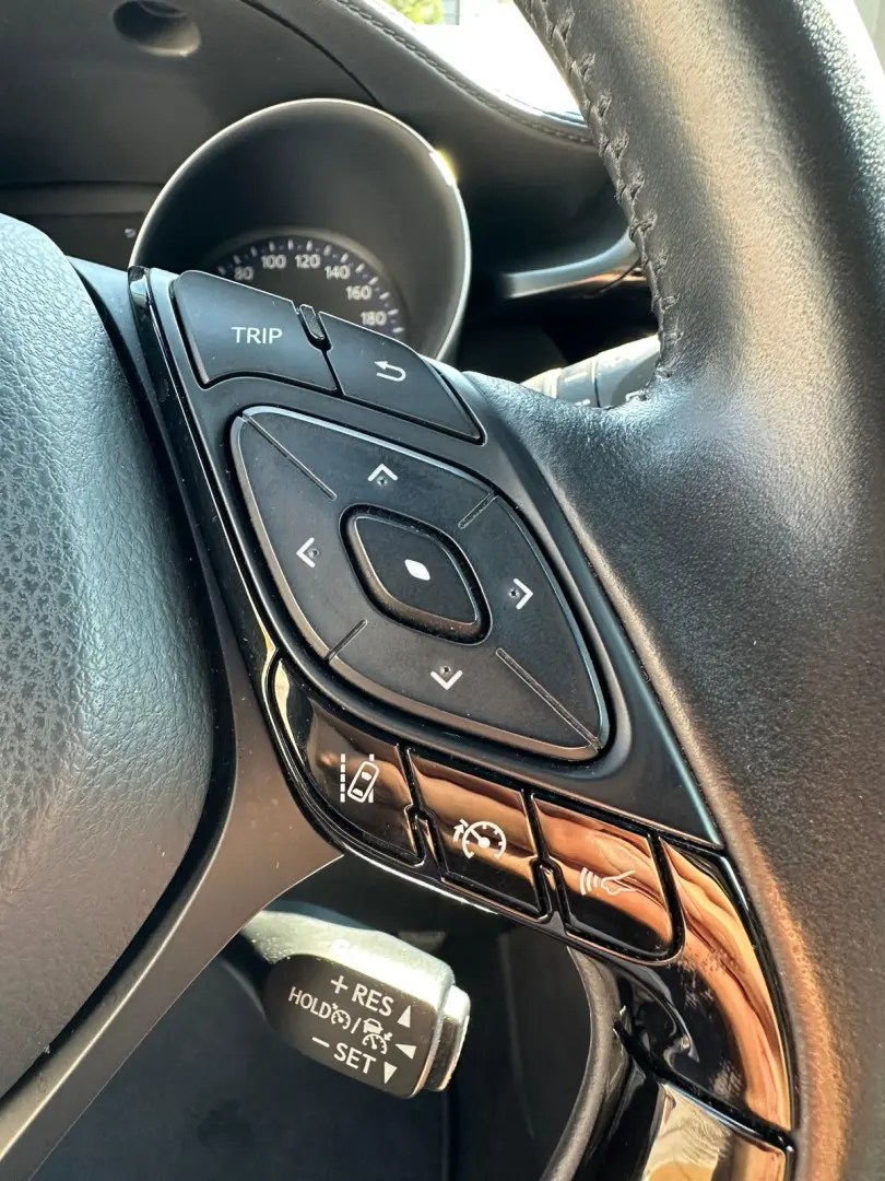 Toyota C-HR 1.8 Hybrid Automatik