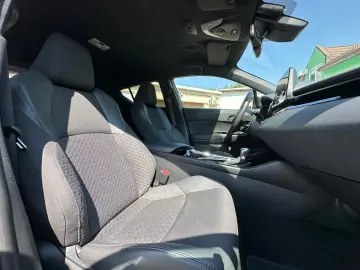 Toyota C-HR 1.8 Hybrid Automatik