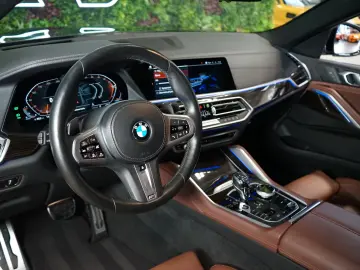 BMW X6 30d xDRIVE 360 TOW HUD