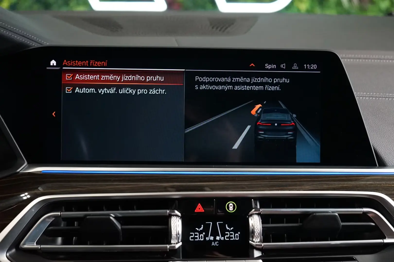 BMW X6 30d xDRIVE 360 TOW HUD