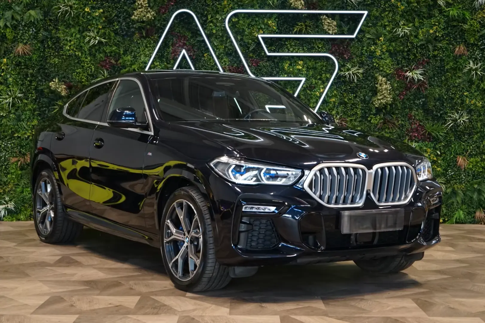 BMW X6 30d xDRIVE 360 TOW HUD