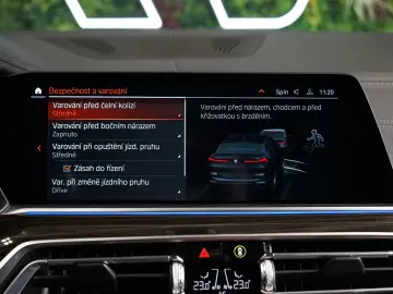 BMW X6 30d xDRIVE 360 TOW HUD