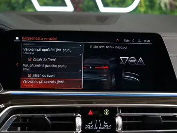 BMW X6 30d xDRIVE 360 TOW HUD