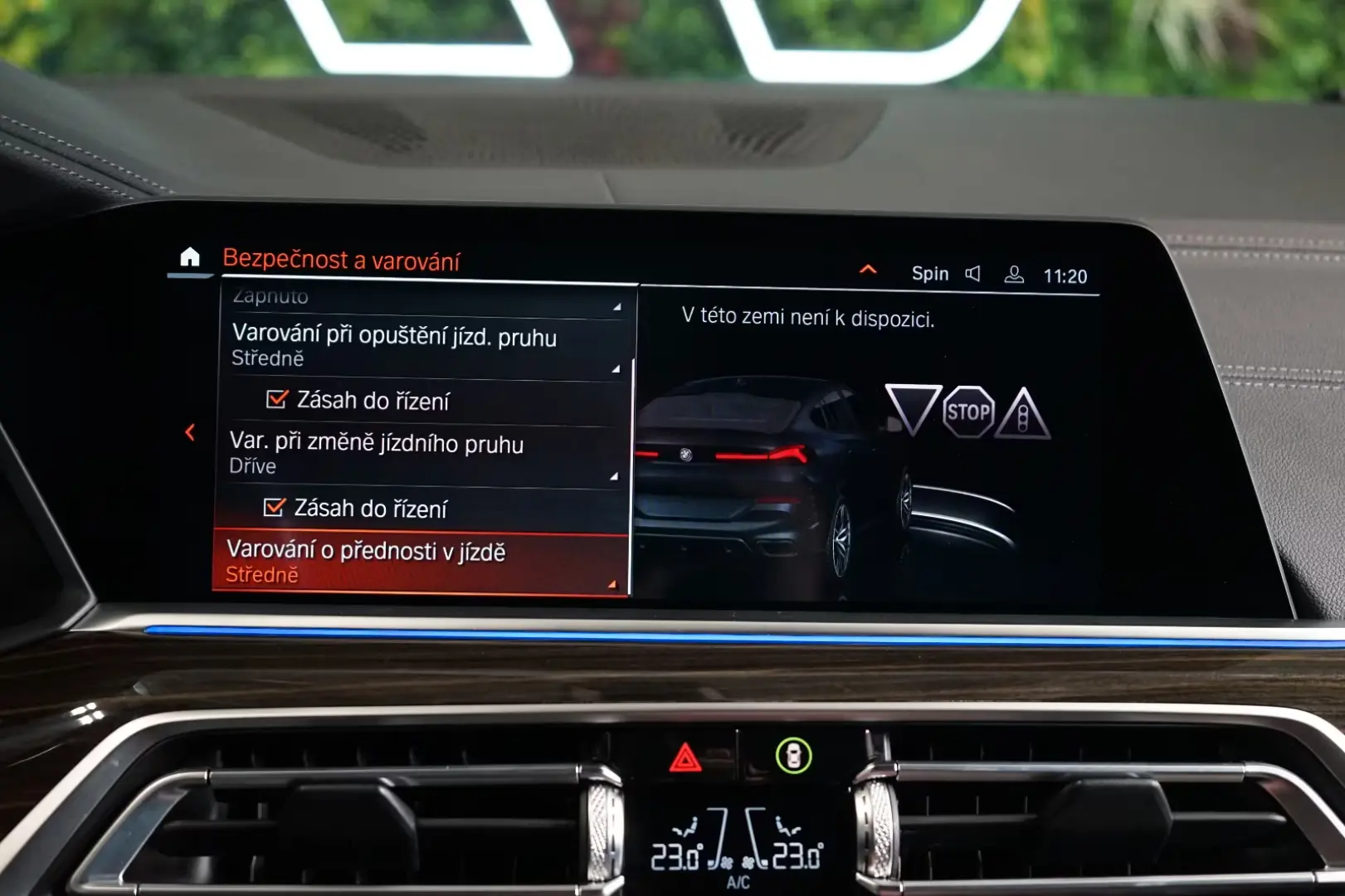 BMW X6 30d xDRIVE 360 TOW HUD