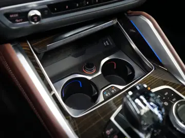 BMW X6 30d xDRIVE 360 TOW HUD