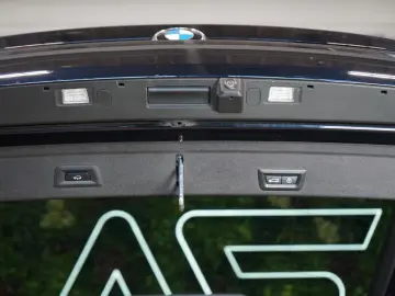BMW X6 30d xDRIVE 360 TOW HUD