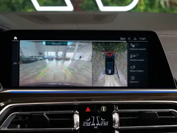 BMW X6 30d xDRIVE 360 TOW HUD