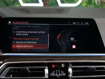 BMW X6 30d xDRIVE 360 TOW HUD