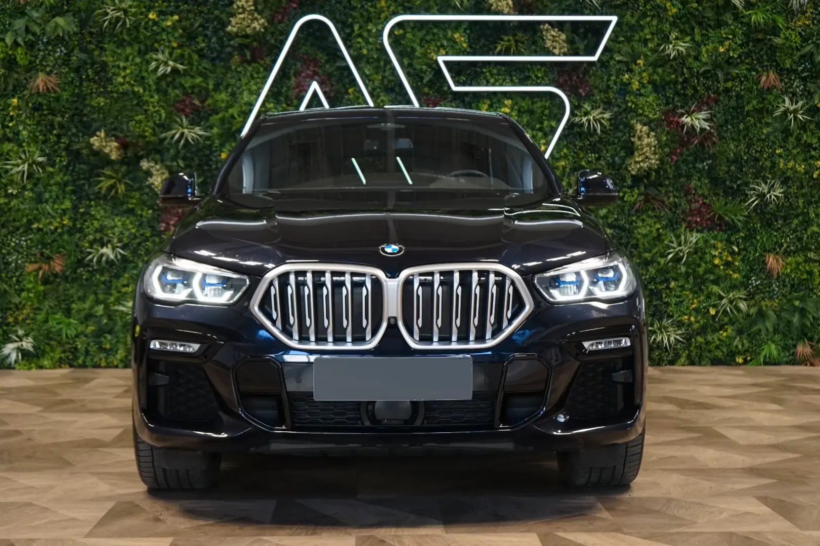 BMW X6 30d xDRIVE 360 TOW HUD
