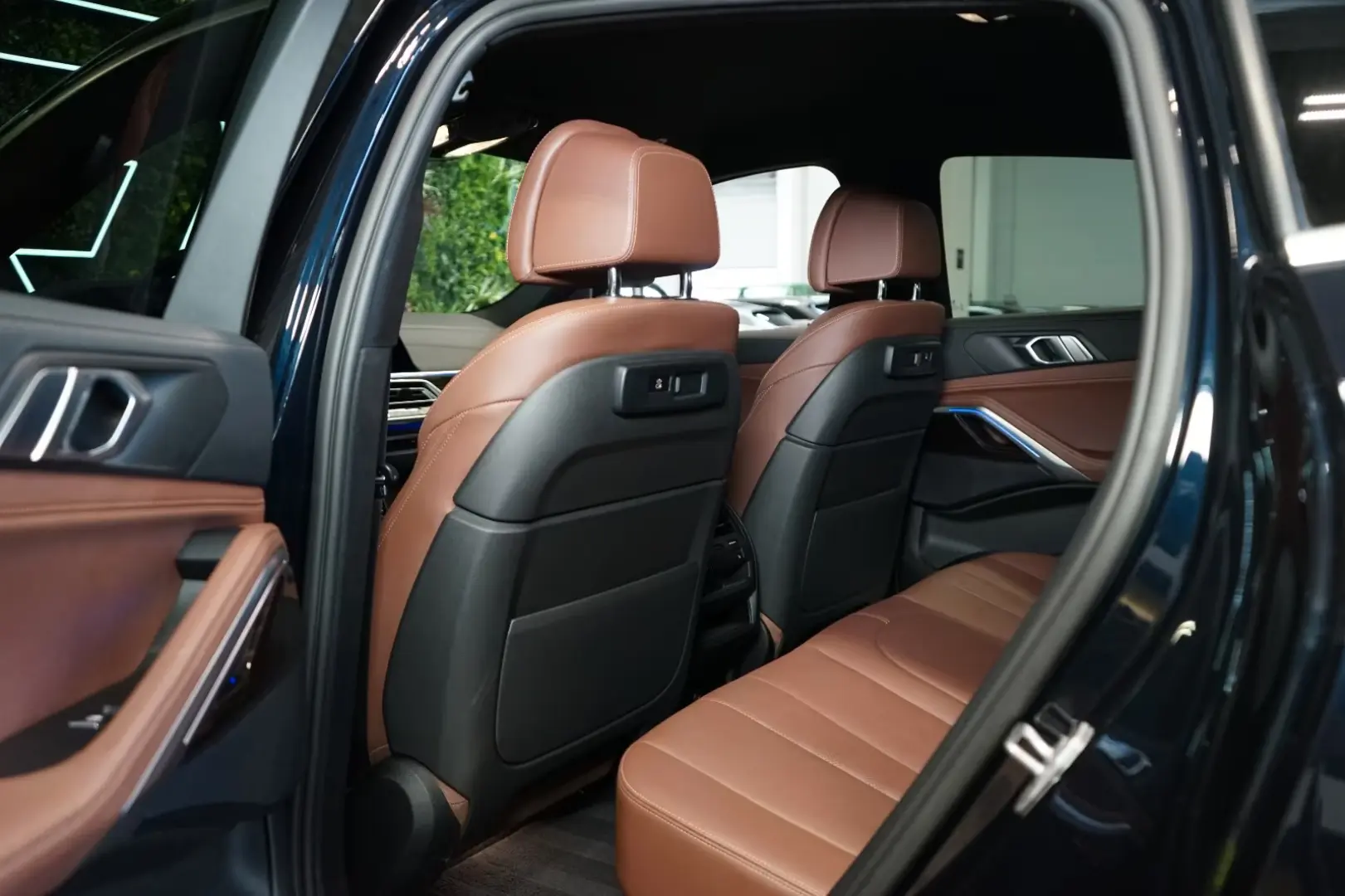 BMW X6 30d xDRIVE 360 TOW HUD