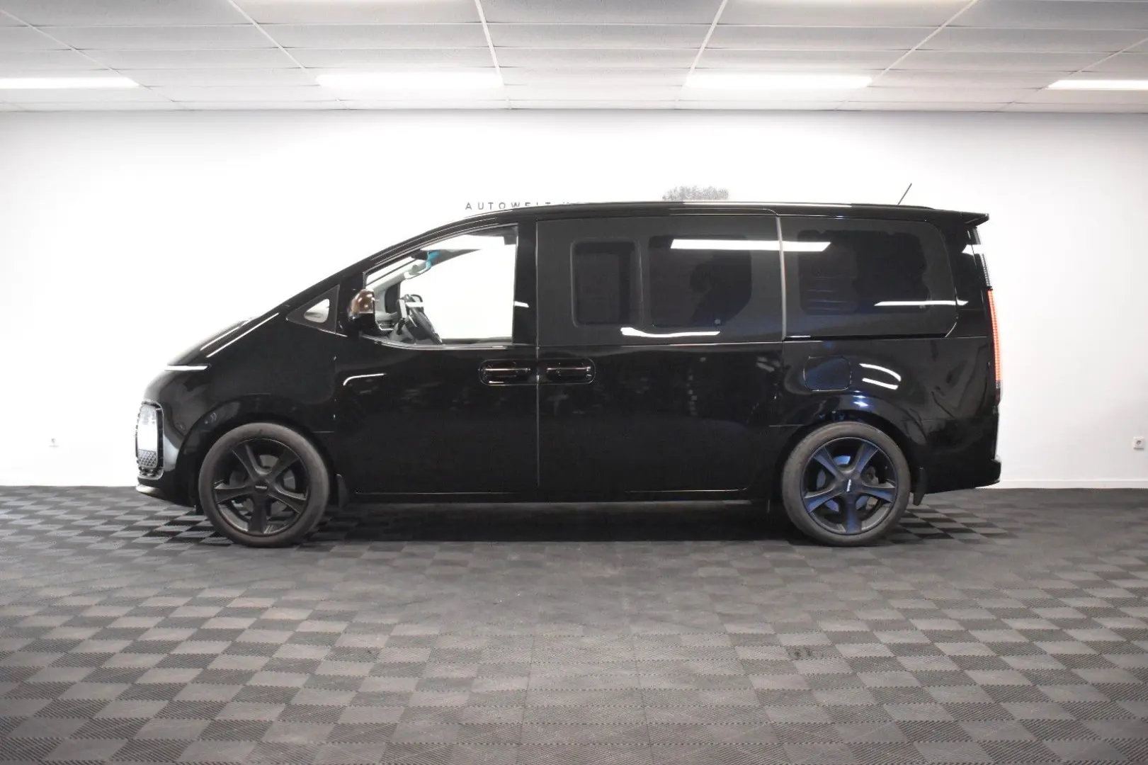 Staria Signature 7-SITZ 360  ACC BOSE LEDER LED